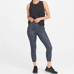 SPANX Women's Faux Leather Reptile Booty Boost 7/8 Leggings Navy Size L